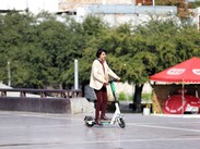 Scooters en Monterrey implican un reto vial. / Luis Guerra
