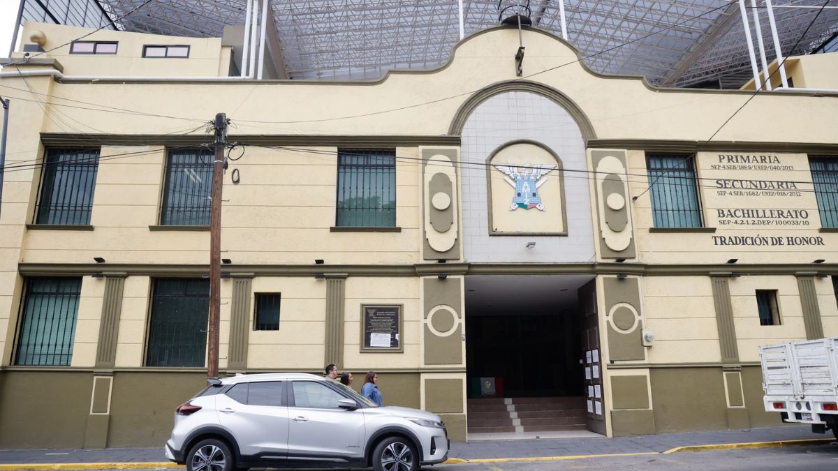 El secretario de Educación, Manuel Viveros Narciso, dio a conocer los plazos del análisis legal sobre la primaria de la Academia Militarizada