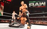 La visita televisada de WWE a la Arena Ciudad de México revive la memoria del 15 de octubre de 2011 en el Palacio de los Deportes.