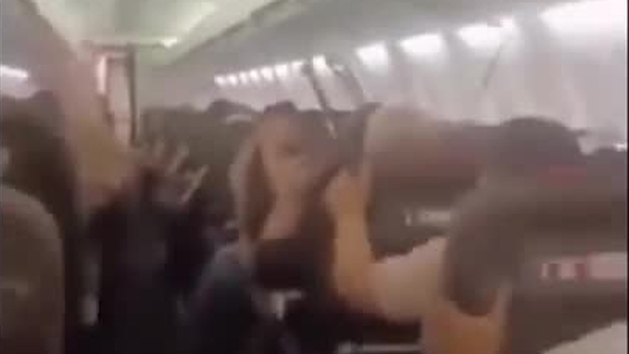 ¡Caos en el aire! Avión sufre fuertes turbulencias y desata pánico en pasajeros