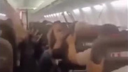 ¡Caos en el aire! Avión sufre fuertes turbulencias y desata pánico en pasajeros