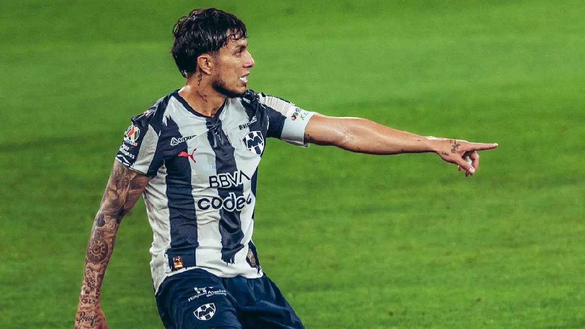 Carlos Salcedo solo ha jugado 4 partidos con Rayados de los 8 que se han disputado en el Apertura 2026 / Instagram