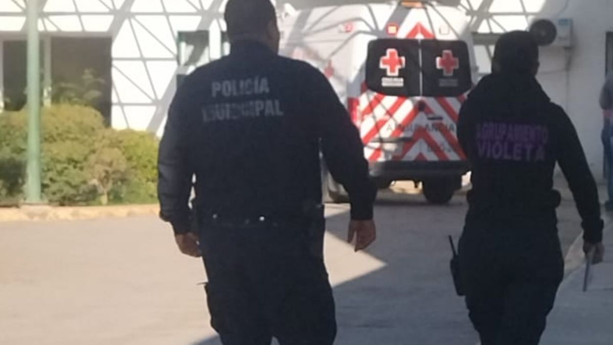 El golpe le provocó una severa lesión que derivó en la amputación del dedo anular de la mano derecha.