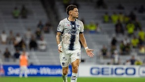 Lucas Ocampos registra 8 goles con Rayados en lo que va del 2026 / Instagram