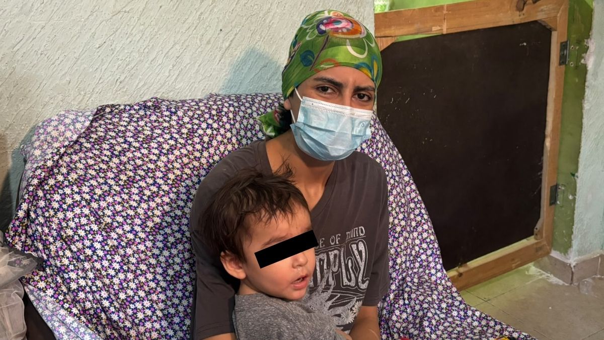 Hoy, además del cáncer, enfrenta anemia crónica y una reacción a una nueva quimioterapia que le provocó úlceras en las extremidades.