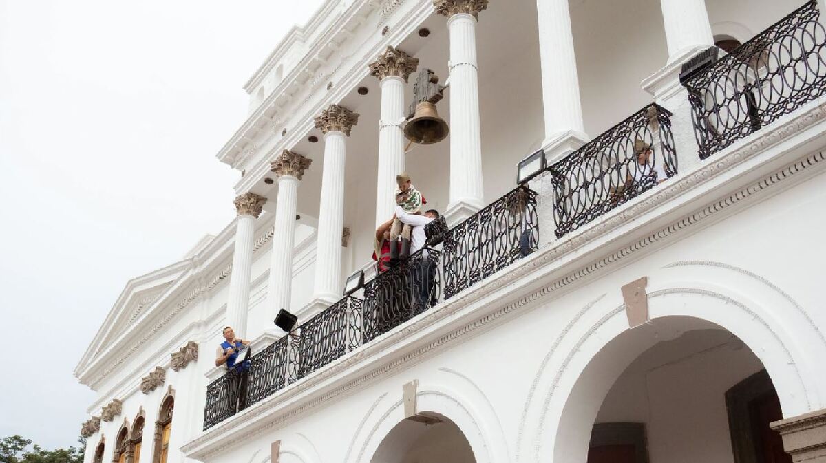 La escuela argumentó tener los permisos de los padres de familia. | Gobierno Municipal de Ameca