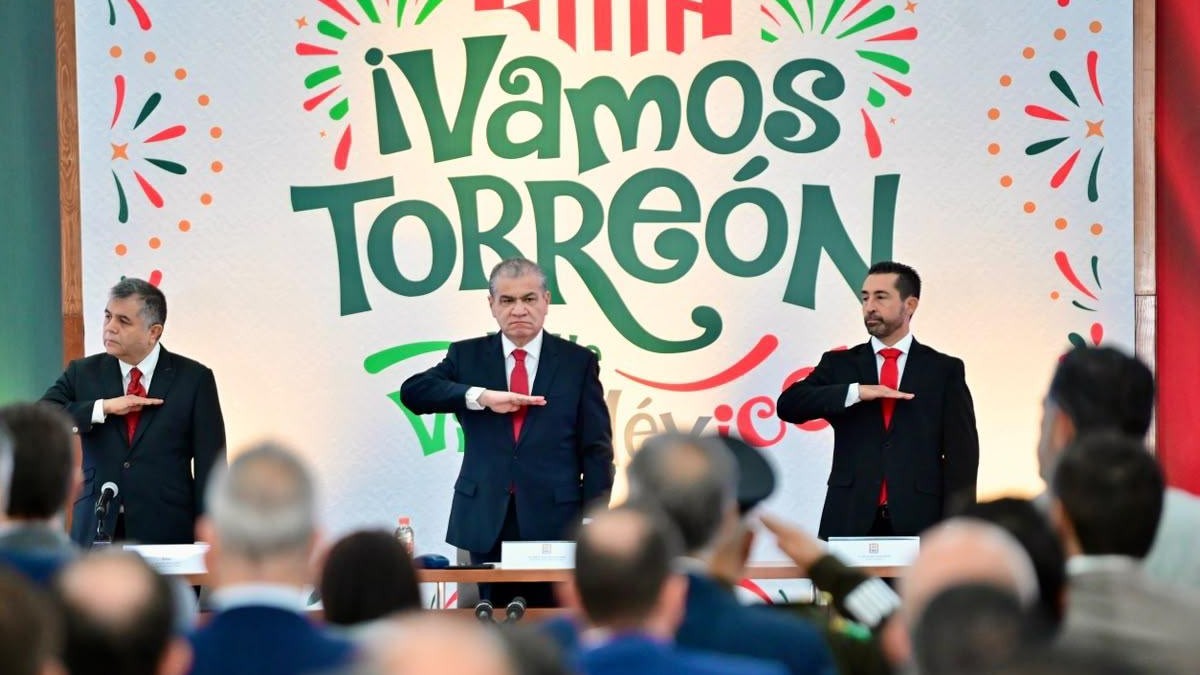 La ceremonia se desarrolló en el Centro de Convenciones de Torreón