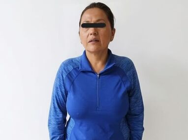 Rita Teresa 'N', exservidora pública de Nezahualcóyotl, fue detenida tras presuntamente pedir dinero a cambio de ayuda. | Seguridad Neza