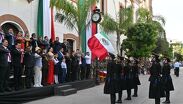 El contingente partió del Parque Victoria y avanzó por las principales calles del Centro Histórico hasta arribar a la Presidencia Municipal.