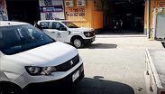 Elementos de Protección Civil revisan las medidas de seguridad en la empresa.