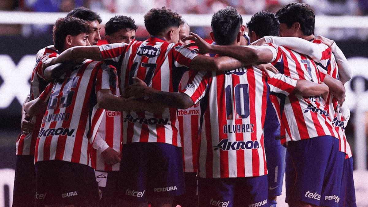 Ambos equipos se encontrarán en una nueva edición del Clásico Nacional. | @Chivas