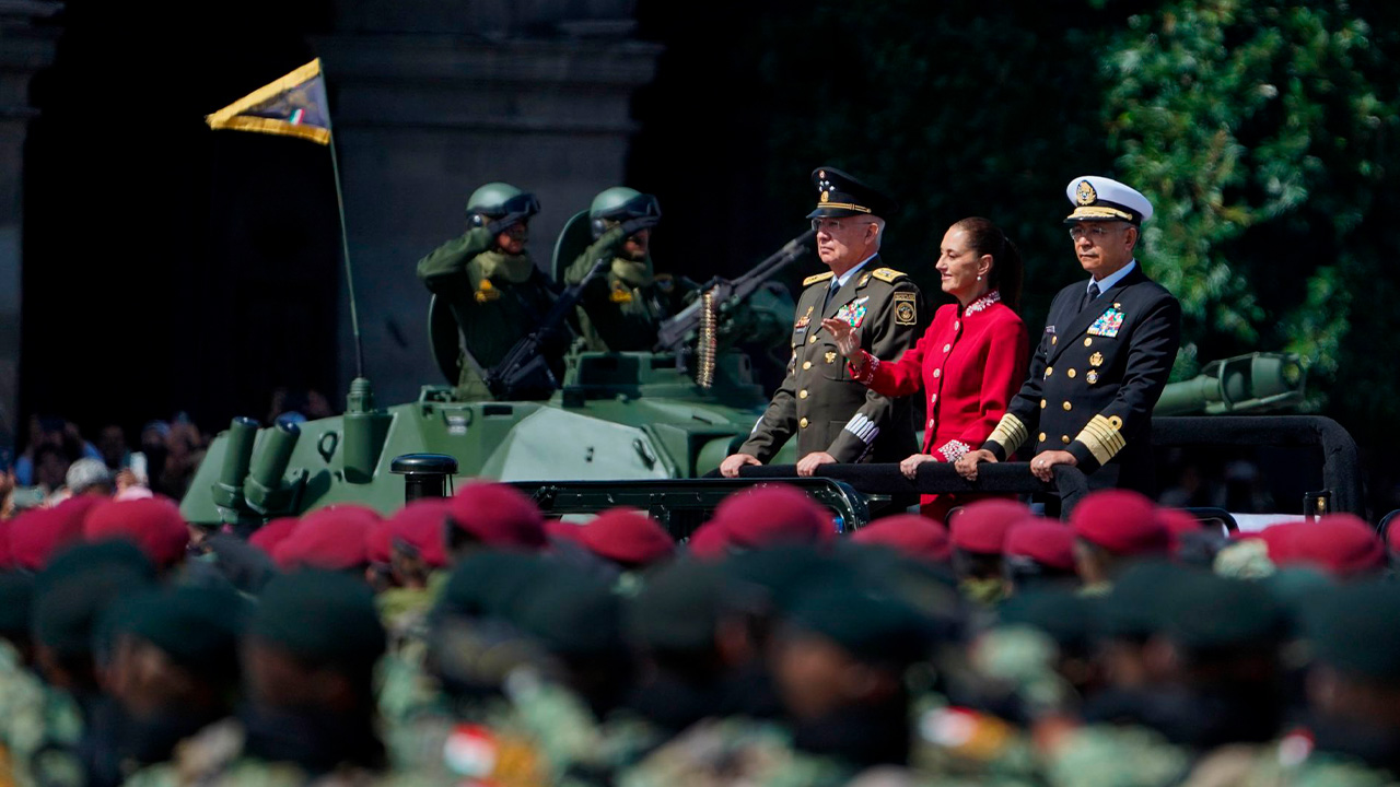 Fuerzas armadas reafirman compromiso con México durante el Desfile Cívico-Militar
