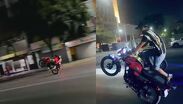 Motociclistas hacen “caballitos” sin protección y protagonizan accidentes en Monterrey