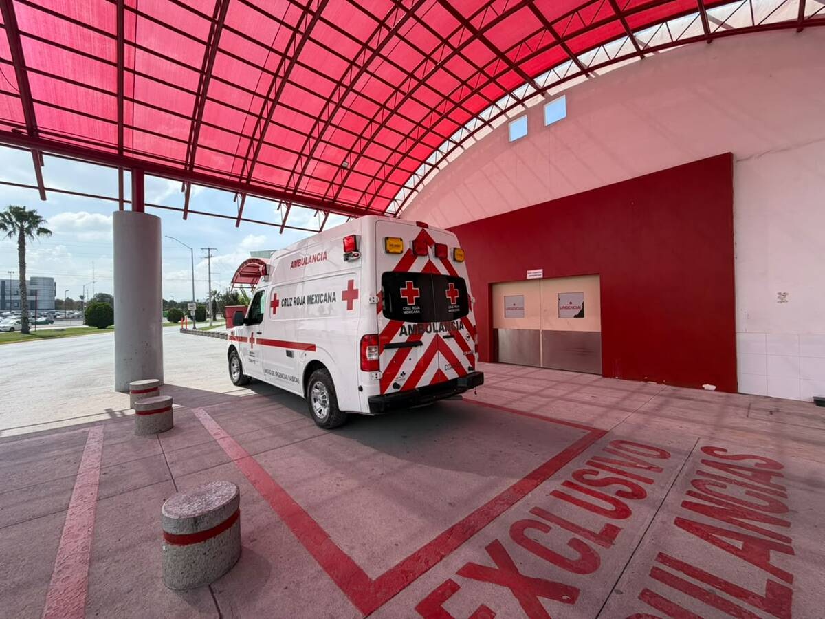 Paramédicos atendieron al sexagenario en el sitio y posteriormente determinaron su traslado médico.