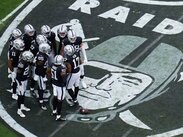 Raiders vencieron por marcador de 27-13 a los Dolphins de Miami.