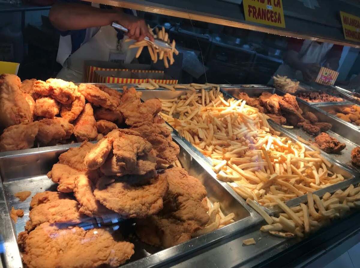 Los saltillenses podrán disfrutar pechugas rellenas, milanesas y guarniciones del menú habitual. | Redes sociales