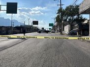 El ataque ocurrió minutos antes de las 15:00 horas en el cruce de las calles Almazán y Garza García.