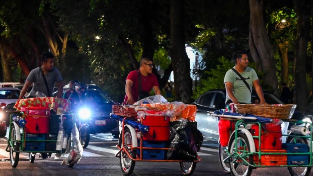 Usa medios de transporte alternativos y respeta el programa del Hoy No Circula.