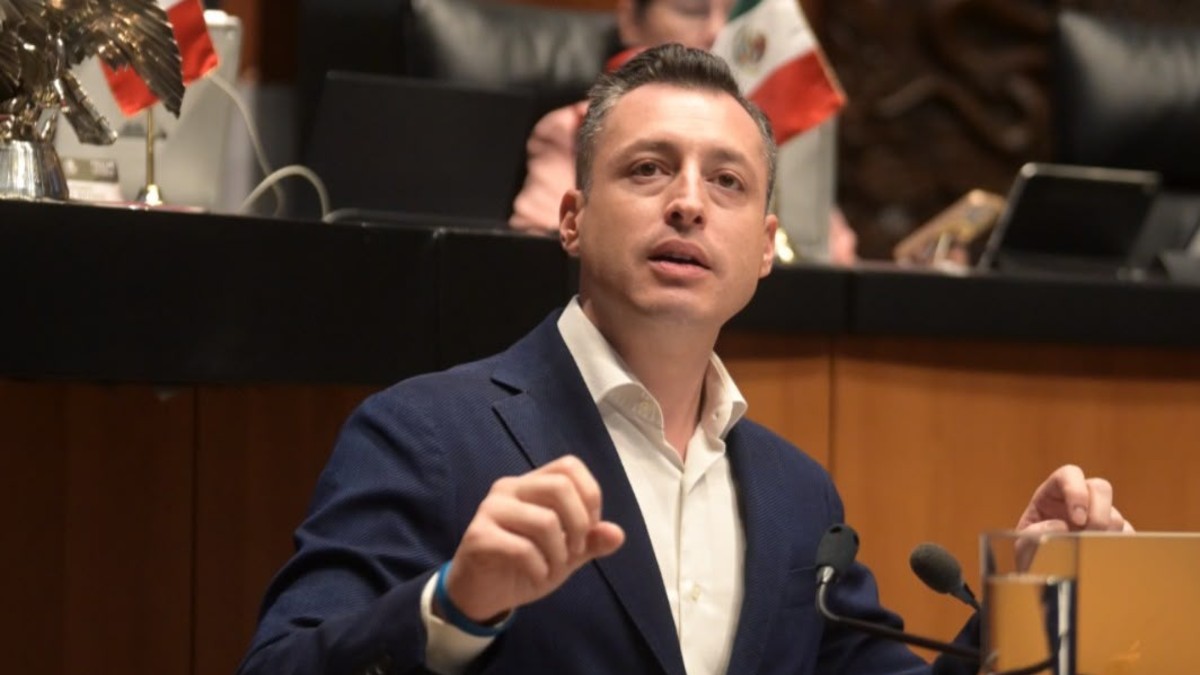 Explicó que la operación de la refinería provoca la emisión de dióxido de azufre y de partículas
