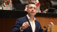 Explicó que la operación de la refinería provoca la emisión de dióxido de azufre y de partículas