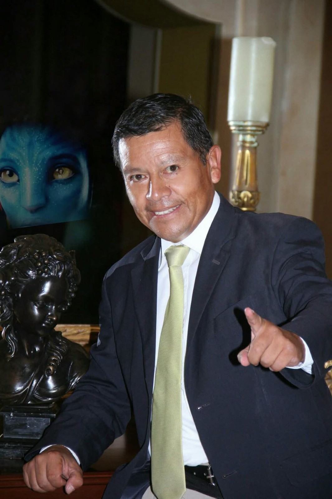 Su partida deja una pérdida para el gremio periodístico, donde fue reconocido por su labor detrás de la cámara.