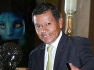 Su partida deja una pérdida para el gremio periodístico, donde fue reconocido por su labor detrás de la cámara.