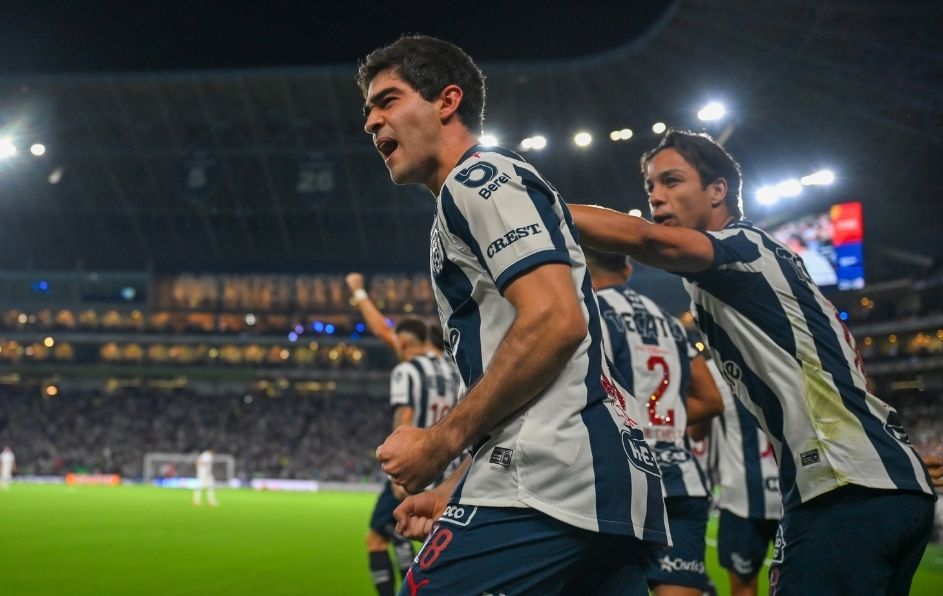 Esteban Andrada y la zaga albiazul colgaron el cero ante los embates de la escuadra capitalina en el cierre del encuentro.