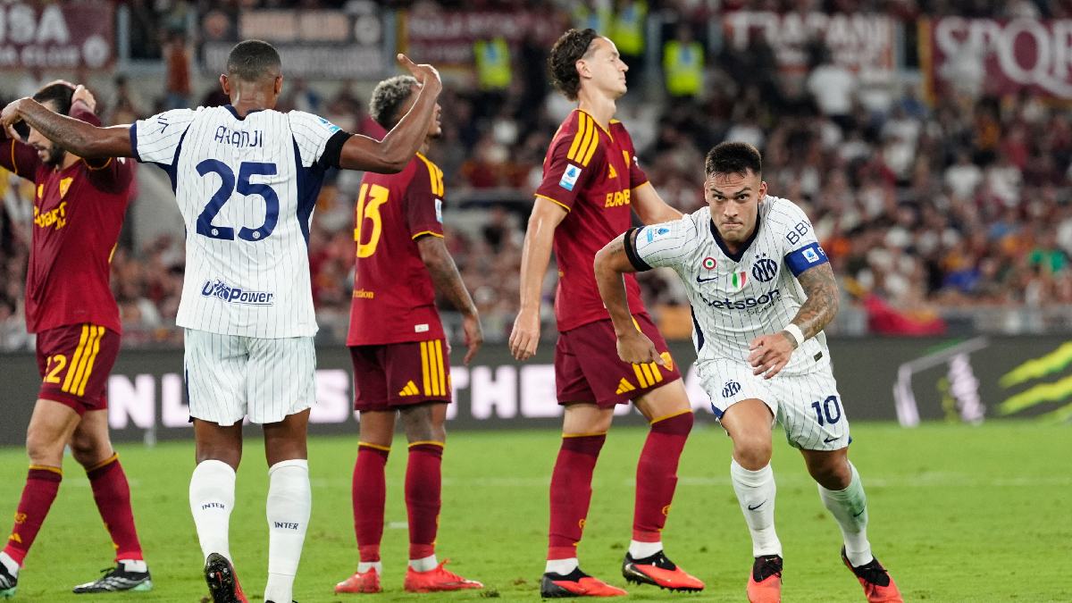 Lautaro Martínez marcó un doblete en el empate de Roma vs Inter en la Serie A / Reuters
