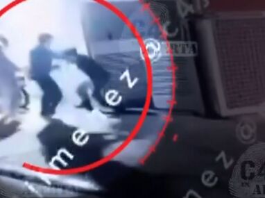 Sujetos golpean a guardia de seguridad de 23 años en Atizapán de Zaragoza, Edomex.