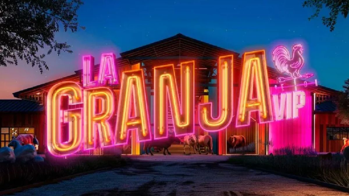 Adal Ramones conduce la gala estelar de La Granja VIP por Azteca Uno, donde otro famoso abandona la convivencia rural.