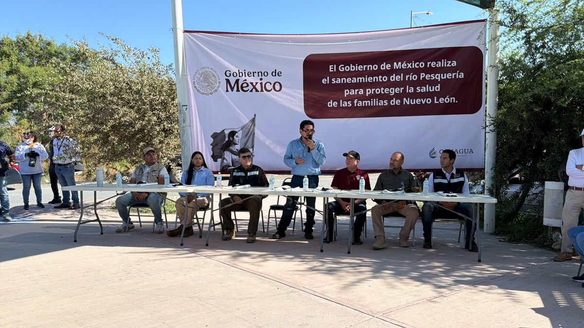 Alatorre abordó los pendientes hídricos de la entidad.
