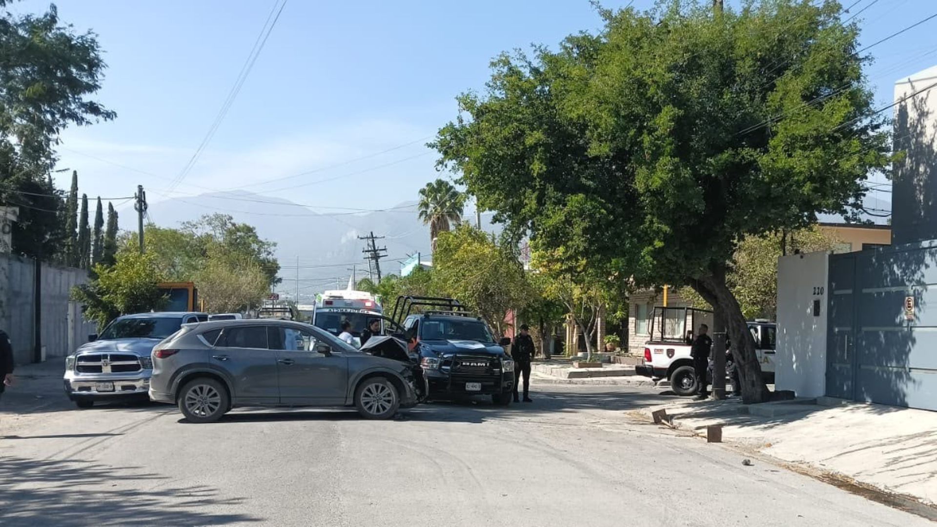 Dueño enfrenta a presuntos ladrones tras robo y uno termina lesionado en Guadalupe. TD Fin de Semana Nocturno Monterrey, 20 de septiembre de 2026