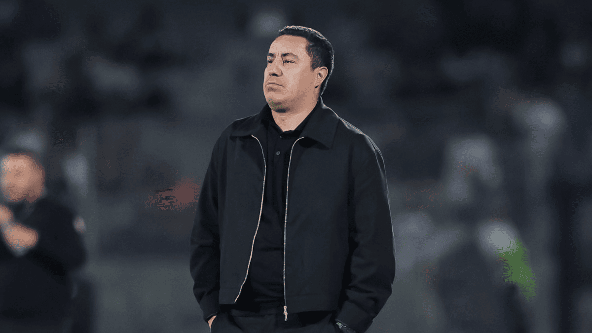 Efraín Juárez está pasando por un momento complicado en Europa.