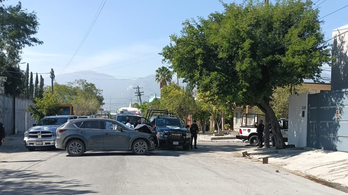 El dueño persiguió a ambos sospechosos por las calles de Los Lermas.