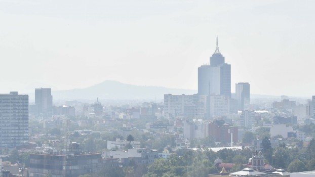 Adultos mayores y niños son lo más vulnerables ante la mala calidad del aire.
