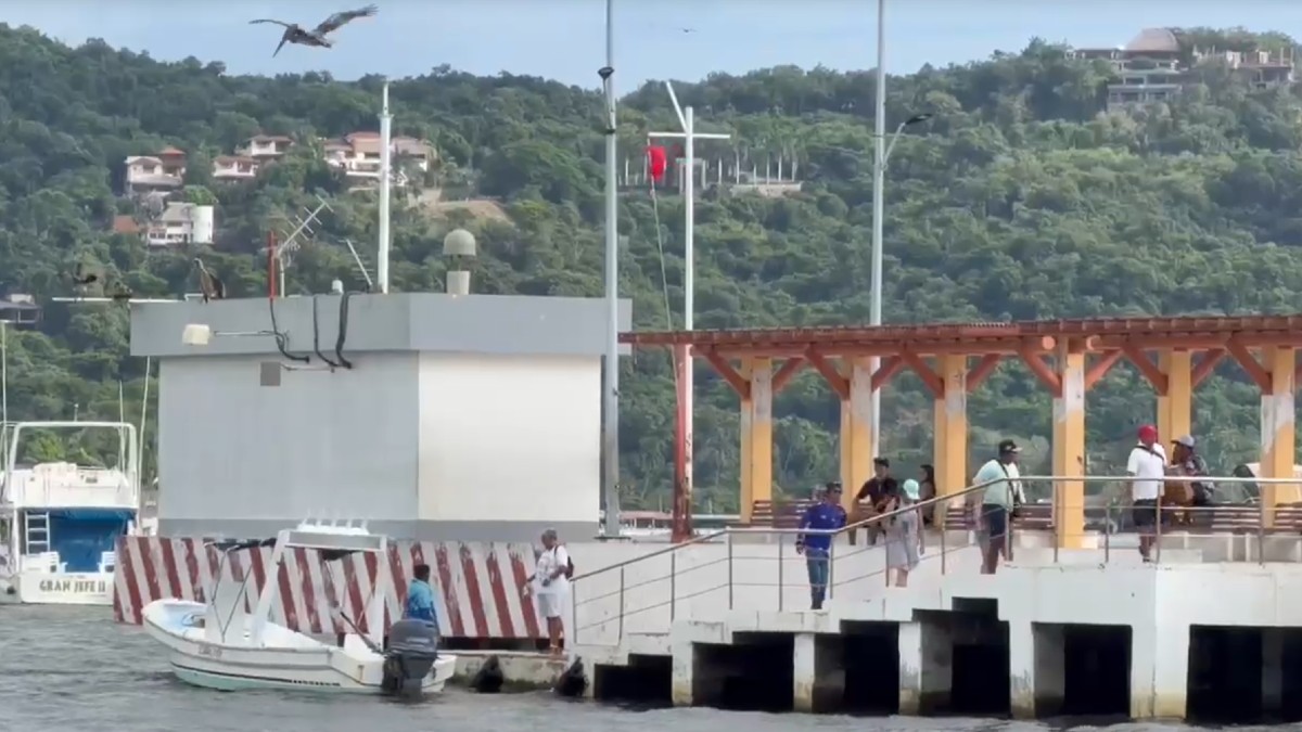 Autoridades de Guerrero anuncian el cierre del puerto por prevención ante el huracán Polo.