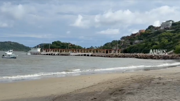 Autoridades de Guerrero anuncian el cierre del puerto por prevención ante el huracán Polo.