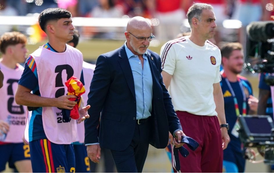 El estratega riojano registra una racha invicta récord de 38 partidos y ha conquistado tres títulos importantes con La Roja.