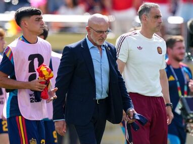 El estratega riojano registra una racha invicta récord de 38 partidos y ha conquistado tres títulos importantes con La Roja.