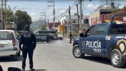 Tras los hechos el conductor de transporte público de Toluca huyó del lugar abandonando su unidad.