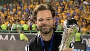Mauricio Dohener, enlace directivo de Cemex con la institución de Tigres.