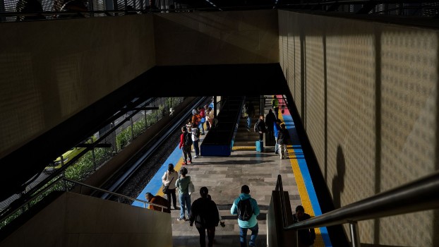Usa medios de transporte alternativos y respeta el programa del Hoy No Circula.