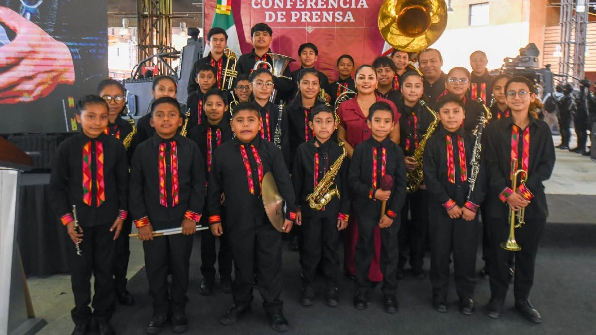 40 niños y jóvenes músicos integraron la delegación de la Banda Sinfónica Infantil de Tlaxiaco que viajó al Vaticano | Secretaría de Turismo Oaxaca