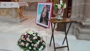 Pese al dolor, Carlos Said agradeció la presencia de las compañeras de Paloma Nicole, quienes asistieron tanto a la misa como a las actividades .