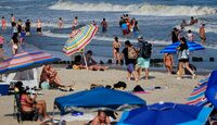 Rockaway Beach, en el sector Queens de la ciudad de Nueva York, el 19 de julio de 2022 / AP