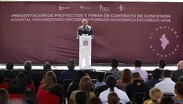 Al evento de la sesión de terrenos acudió el rector de la Universidad Autónoma de Nuevo León, Santos Guzmán
