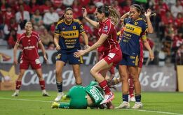 La guardameta de Las Amazonas sufrió una dura entrada durante el compromiso de la Jornada 8 de la Liga MX Femenil disputado en la capital mexiquense.