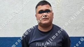 'El Pinky' es acusado de extorsionar y agredir a comerciantes del Centro Histórico de CdMx.