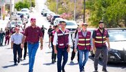 Durante el recorrido, familias de Lomas de Santa Catarina recibieron servicios médicos, veterinarios y plantas para mejorar su entorno.