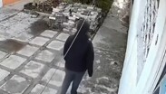 Buscan a sujeto que abusó sexualmente de una mujer en Ecatepec.